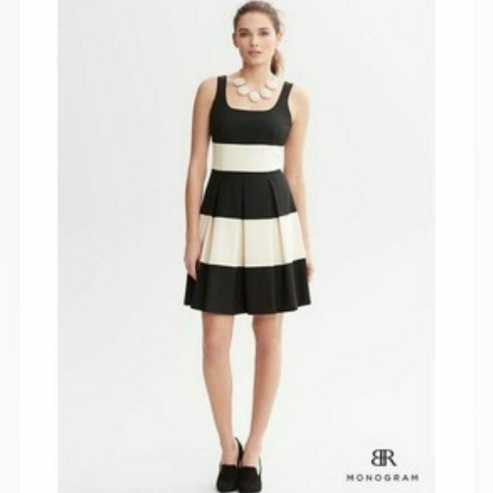 Banana Republic Black Classic Knit Stripe Dress with Cream. Size 2. Like New